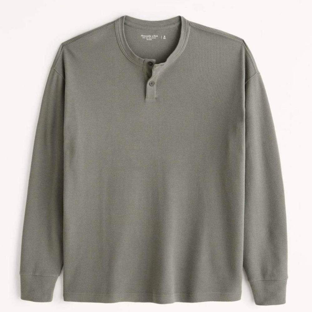 Abercrombie and Fitch Ribbed Thermal Henley size XL NWT